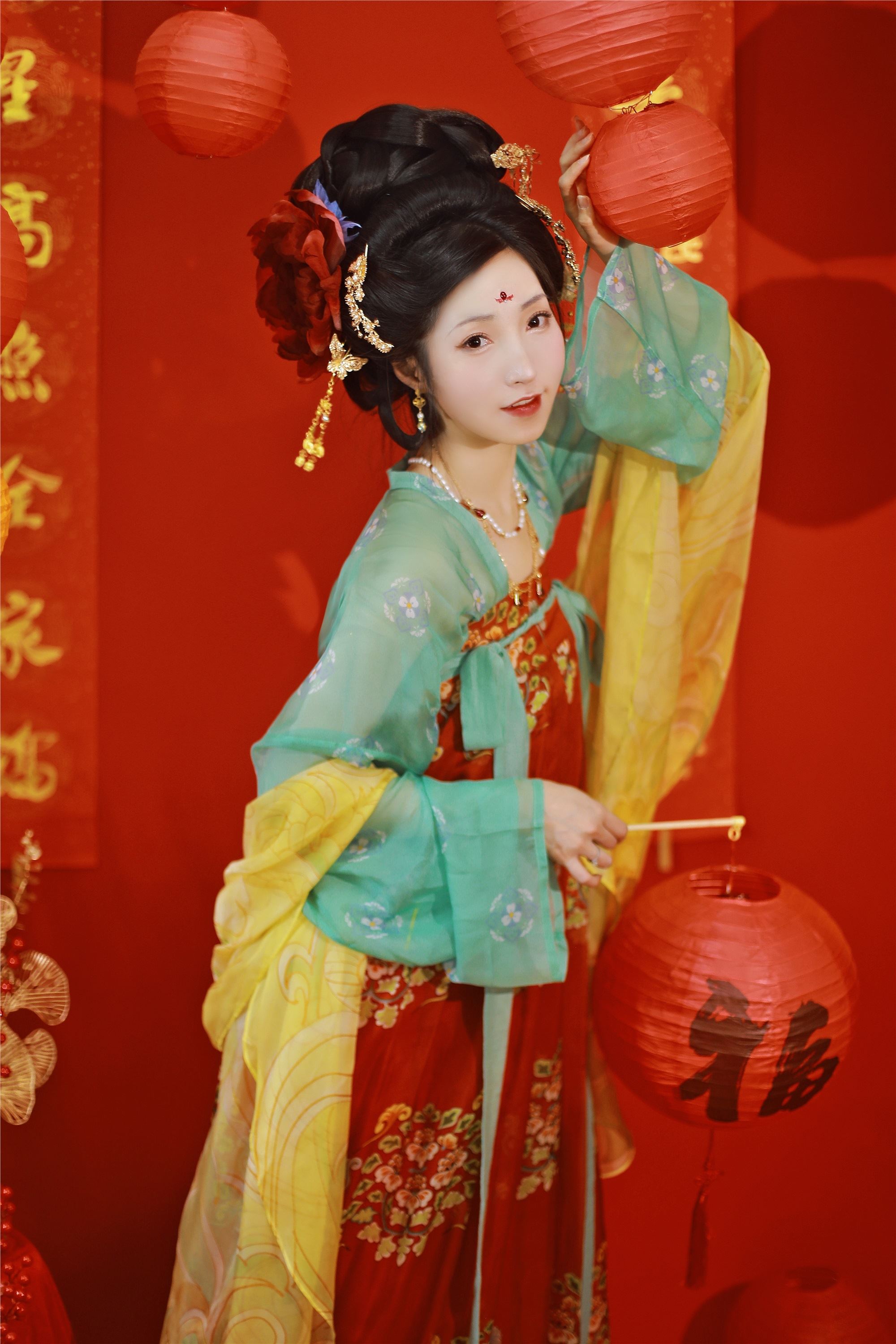 YITUYU艺图语 2025.01.31 烟火年年 李猜